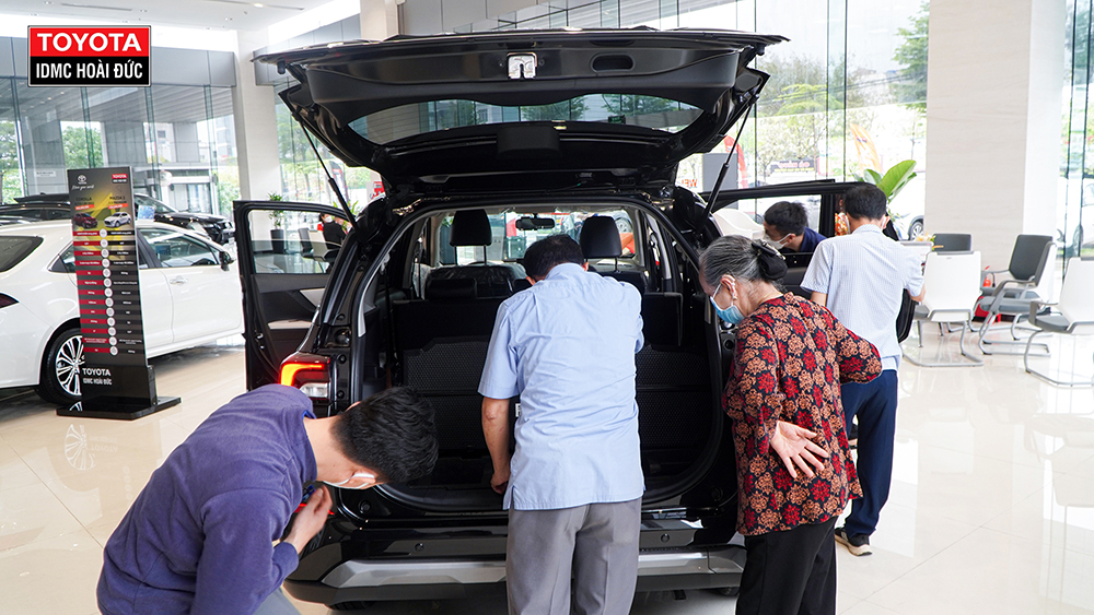 trải nghiệm c&aacute;c d&ograve;ng xe Toyota