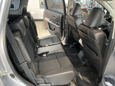 TOYOTA VELOZ CROSS TOP - Ảnh 2