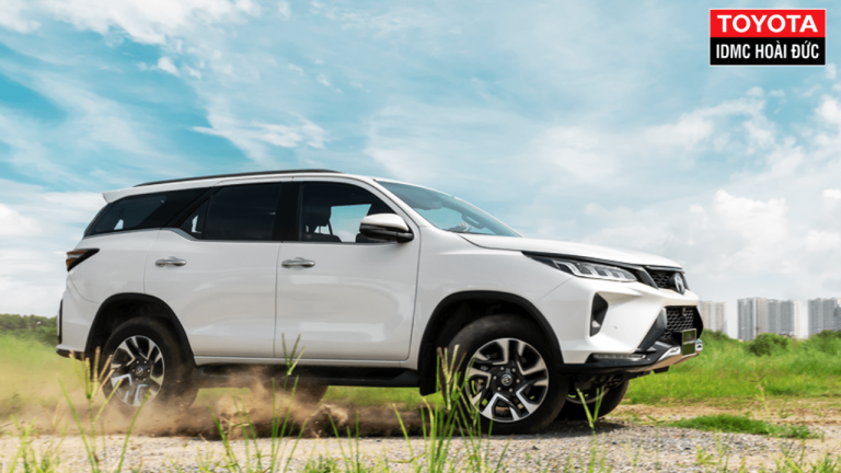 Toyota Fortuner 2024: Đánh Giá Chi Tiết, Tính Năng Mới Và Giá Bán Cập Nhật